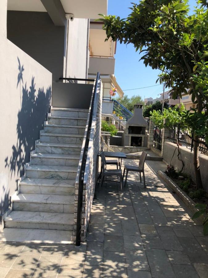Glykanisos Suites Nea Peramos (Macedonia) Exterior foto